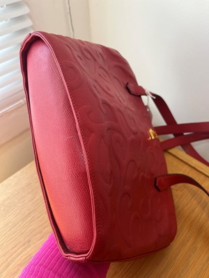 Lot 225 - A Yves Saint Laurent shoulder bag