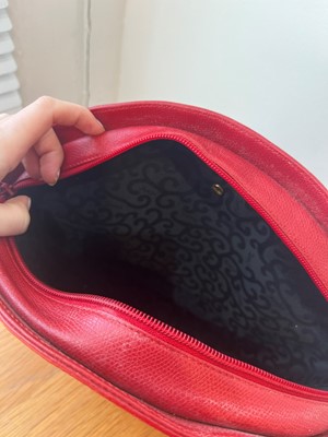 Lot 225 - A Yves Saint Laurent shoulder bag