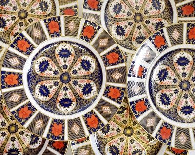 Lot 177 - Six Royal Crown Derby 1128 old imari plates