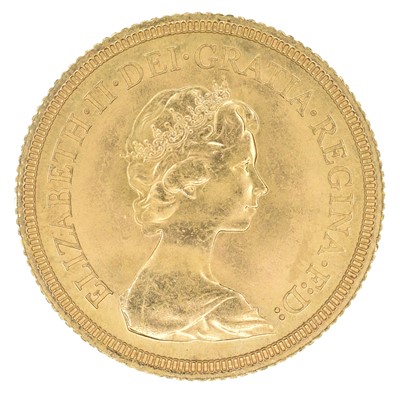 Lot 119 - Queen Elizabeth II, Sovereign, 1974.