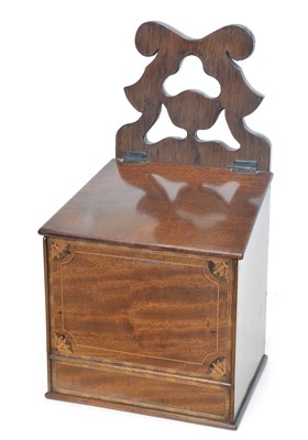 Lot 251 - George III Salt Box