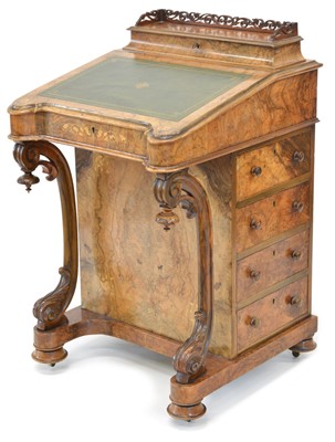 Lot 315 - Victorian Figured Walnut Davenport