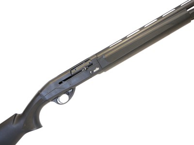 Lot 491 - Revo Venator 12 bore semi automatic shotgun LICENCE REQUIRED