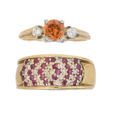 Lot 118 - Two gem-set dress rings