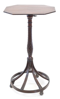Lot 275 - Victorian Mahogany Telescopic Snap Top Occasional Table