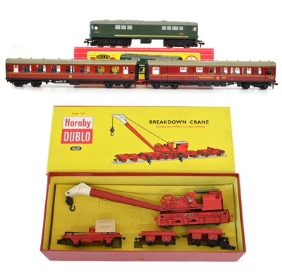 Lot 20 - Hornby Locomotive and Coaches plus a Breakdown Crane