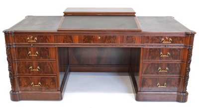 Lot 318 - Edwardian Mahogany Twin Pedestal Desk