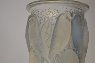 Lot 14 - René Lalique 'Celan' vase