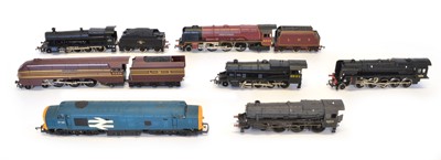 Lot 19 - Hornby 00 gauge locomotives