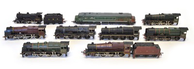 Lot 16 - Mainline OO gauge locomotives