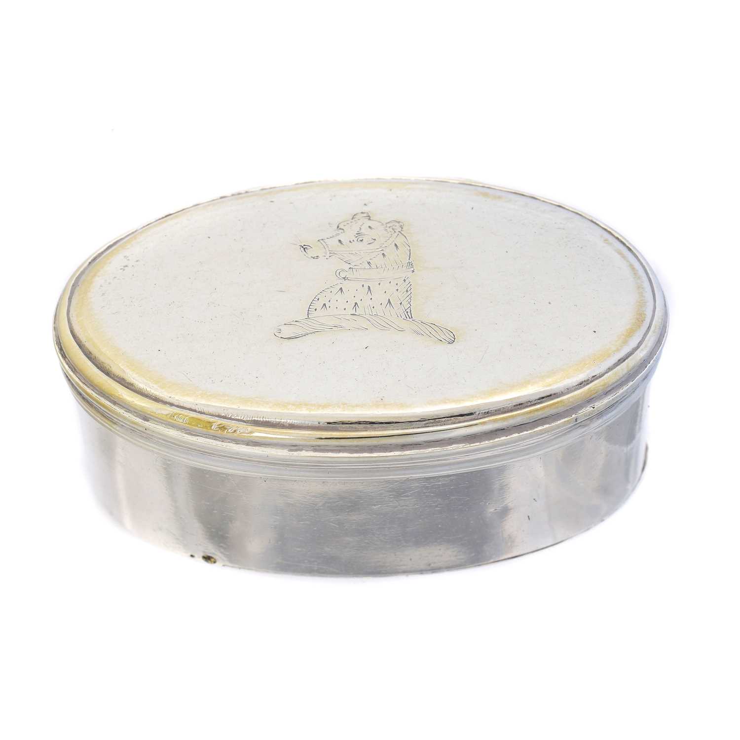 Lot 18 - A George III silver nutmeg grater