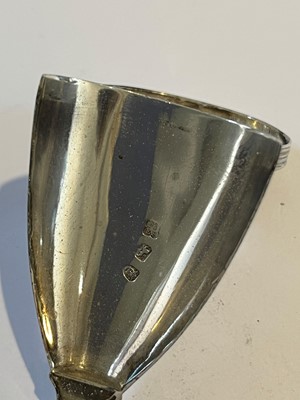 Lot 62 - A George III silver nutmeg grater