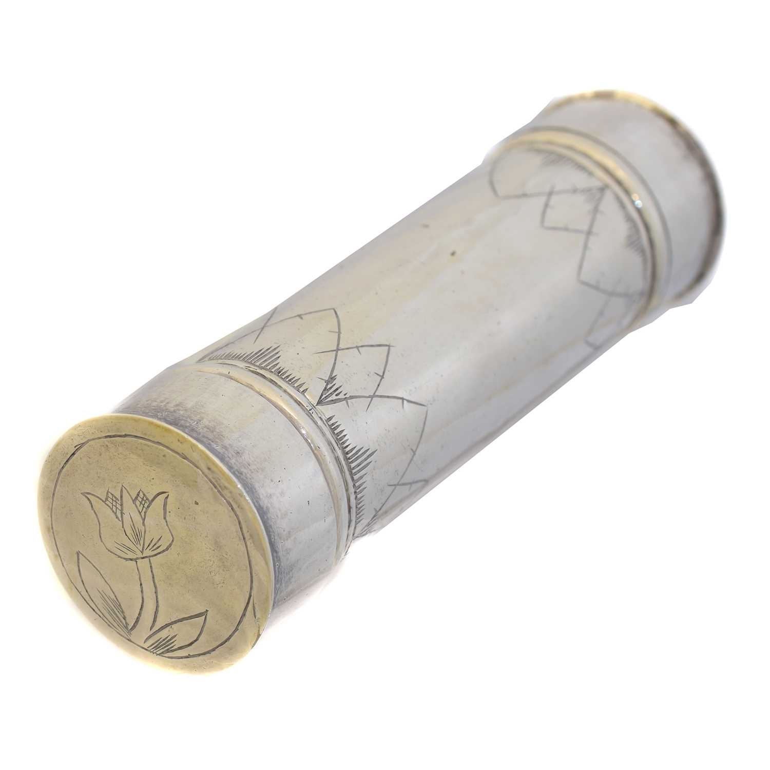 Lot 20 - A William & Mary/William III silver nutmeg grater