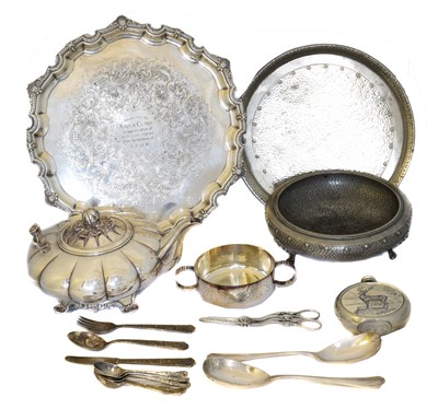 Lot 145 - A selection of silver plate and pewter items