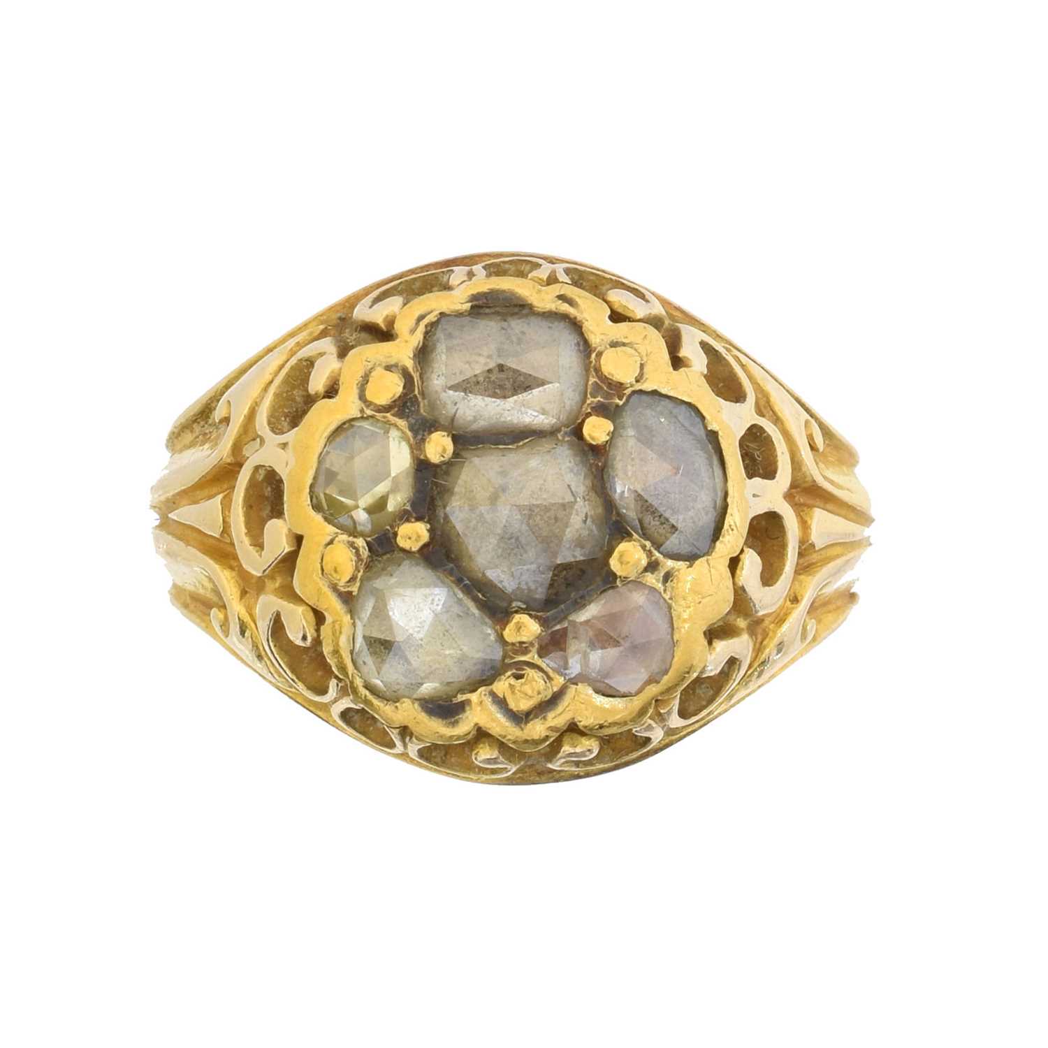 Lot 104 - A 19th century diamond cluster ring