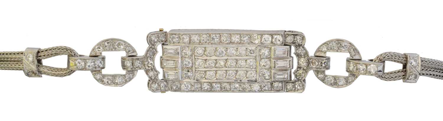 Lot 30 - A diamond plaque bracelet