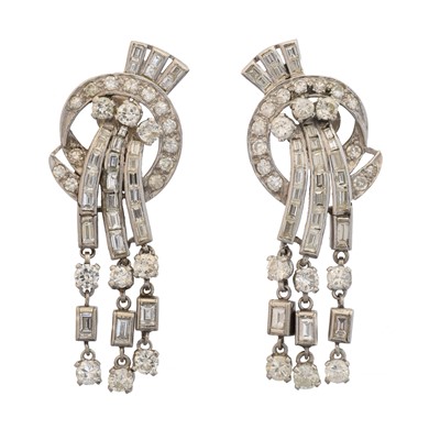 Lot 82 - A pair of diamond earrings