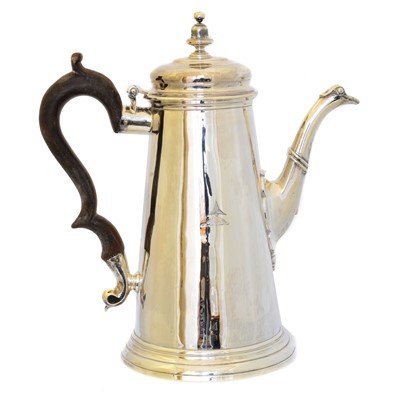 Lot 12 - A George II silver coffee jug