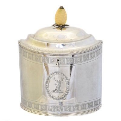 Lot 2 - A George III silver tea caddy