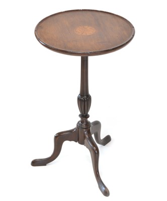 Lot 257 - Edwardian mahogany wine table