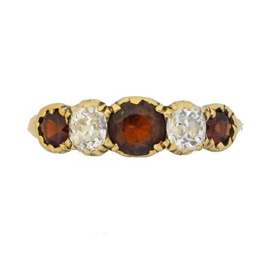 Lot 161 - A garnet and diamond five stone ring