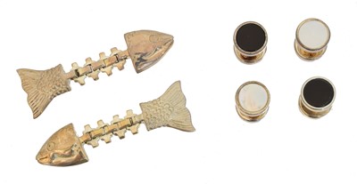 Lot 248 - A selection of gents silver jewellery by Links of London