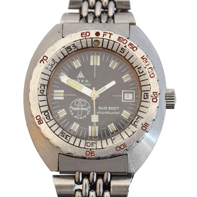 Lot 186 - A 1970s Doxa 'Sub 300T Sharkhunter US Aqualung' automatic calendar wristwatch