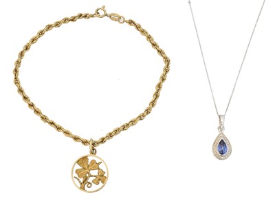 Lot 16 - A selection of jewellery