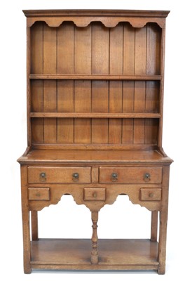 Lot 347 - Reproduction 18th century style oak dresser of small proportions
