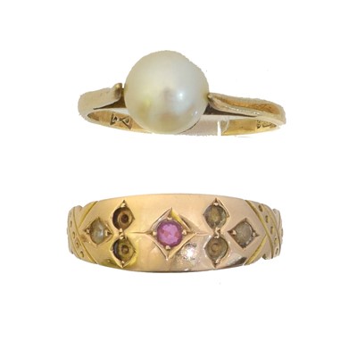 Lot 96 - Two gem-set dress rings