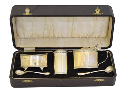 Lot 75 - A George VI cased silver cruet set