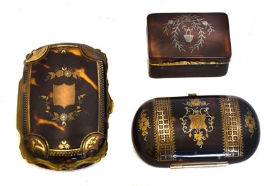 Lot 85 - A selection of tortoiseshell items