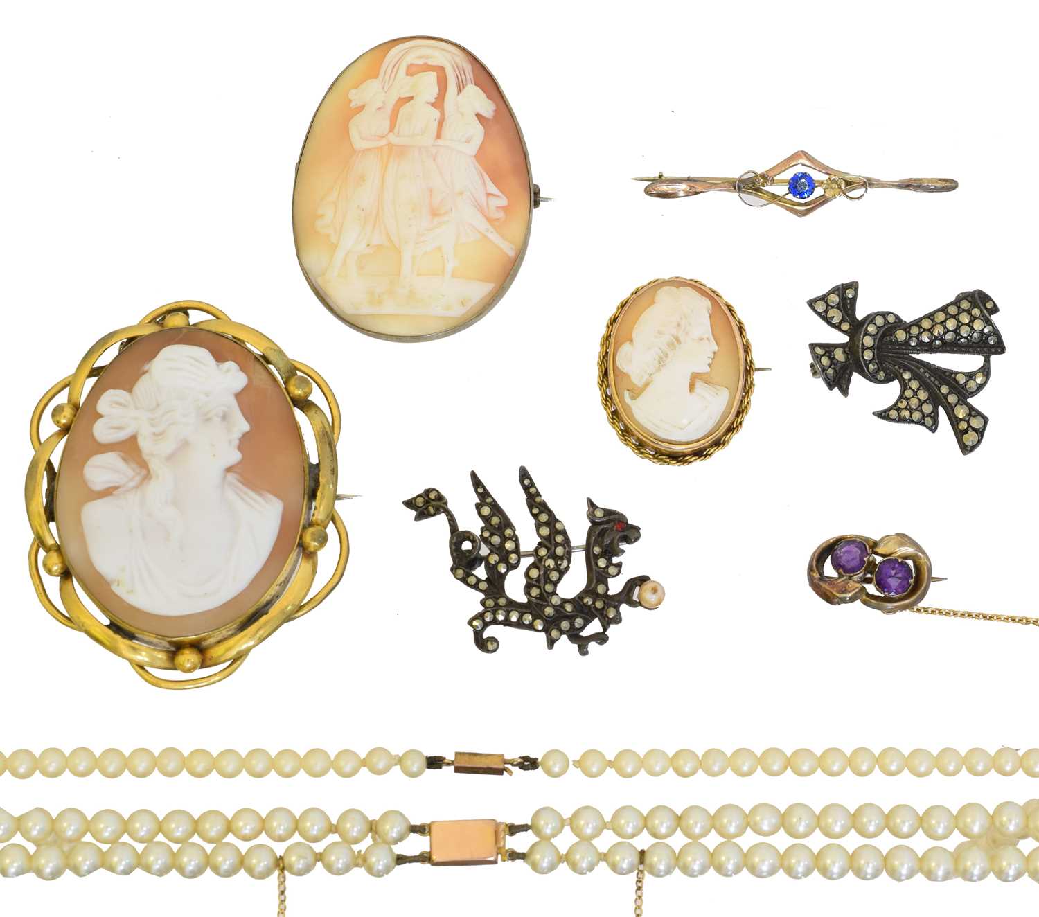 Lot 109 - A selection of jewellery