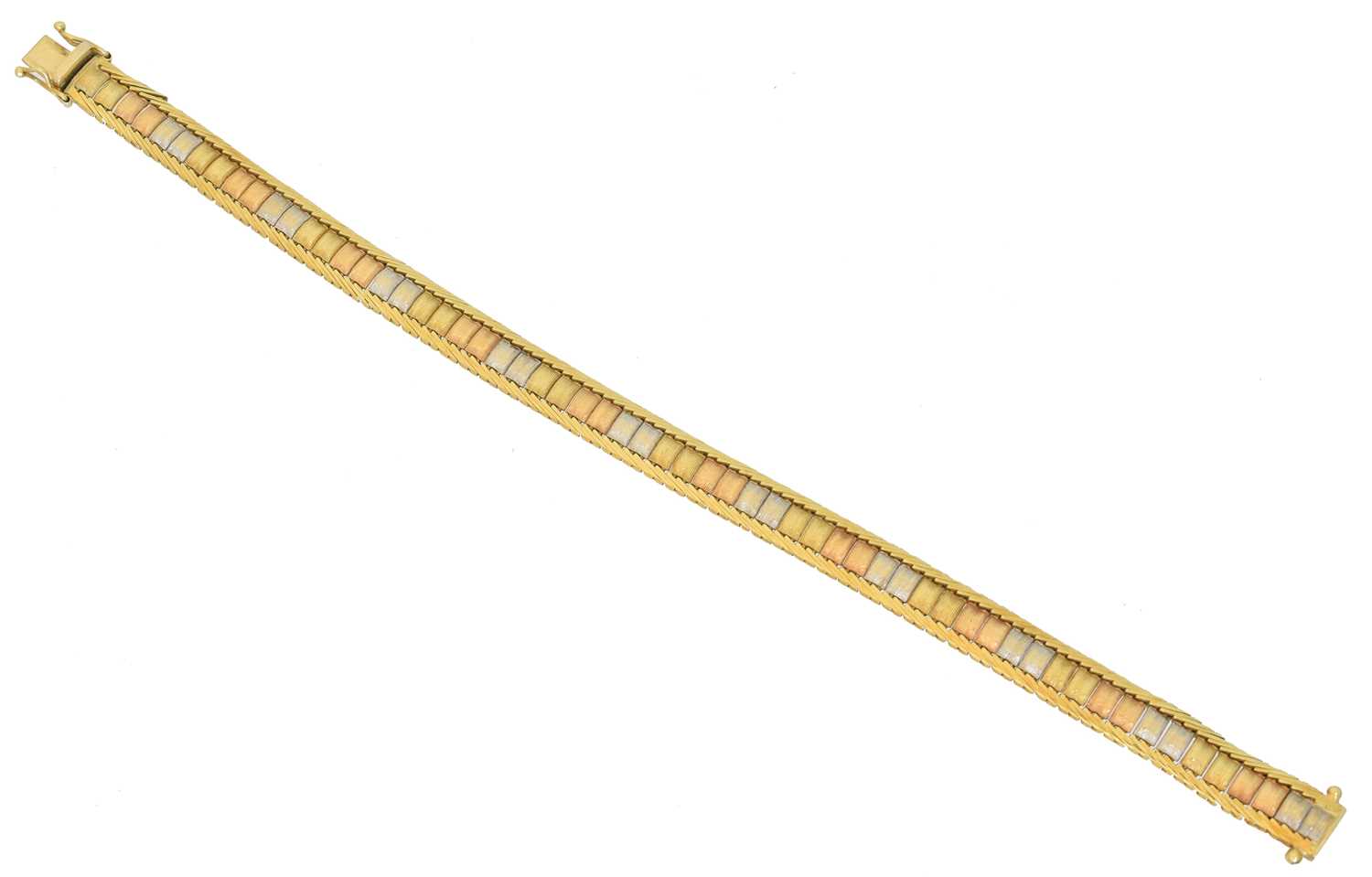 Lot 26 - An 18ct gold bracelet