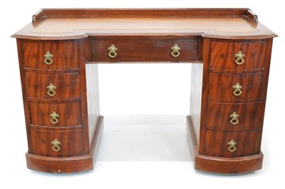 Lot 348 - Edwardian mahogany kneehole desk