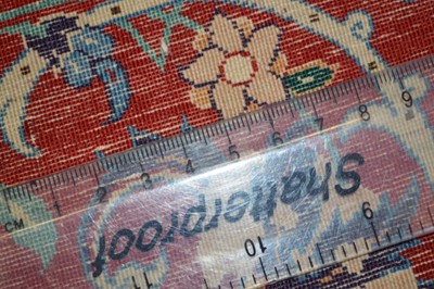 Lot 369 - Iranian Isfahan rug