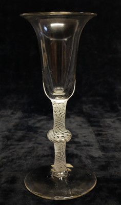 Lot 126 - Georgian wine glass
