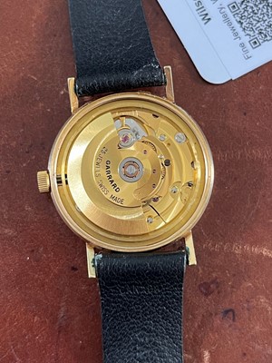 Lot 198 - A 9ct gold Garrard automatic wristwatch