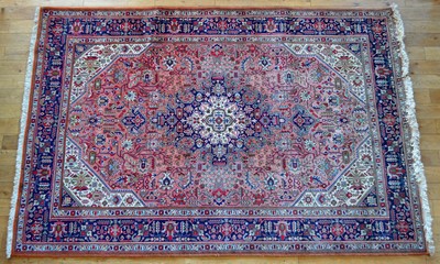 Lot 374 - Heriz rug