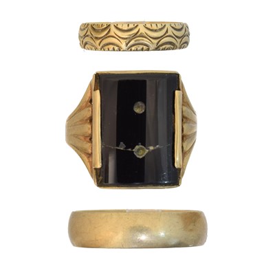 Lot 101 - Three rings