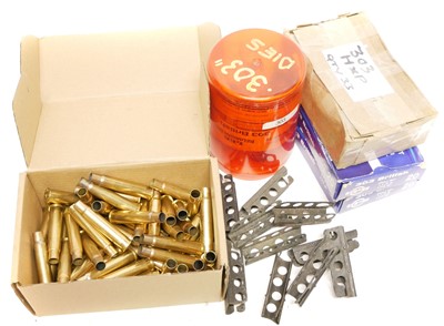 Lot 407 - .303 reloading equipment, to include a Lee...