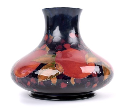 Lot 21 - William Moorcroft
