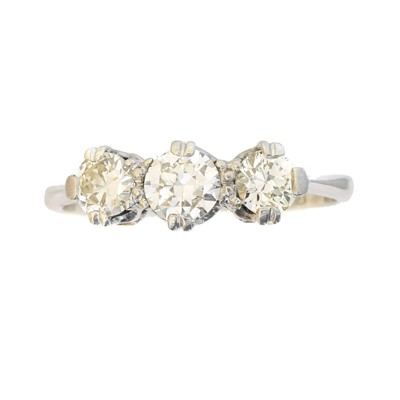 Lot 97 - A diamond three stone ring