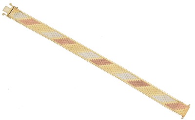 Lot 20 - A 9ct gold bracelet
