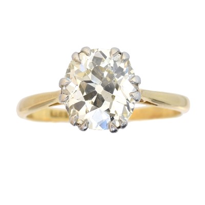Lot 135 - A diamond single stone ring.