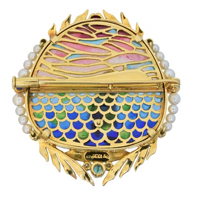 Lot 1 - An 18ct gold plique-à-jour brooch by J. Roca