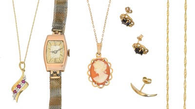 Lot 113 - A selection of jewellery