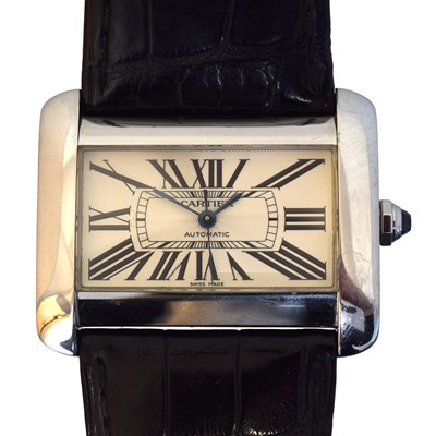 Lot 192 - A stainless steel Cartier Tank Divan Automatic wristwatch