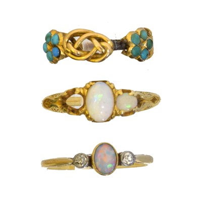Lot 89 - Three 18ct gold rings