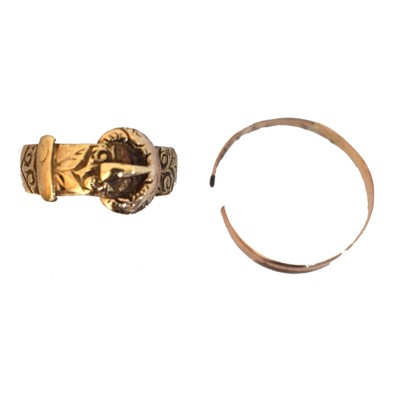 Lot 78 - Two 9ct gold rings
